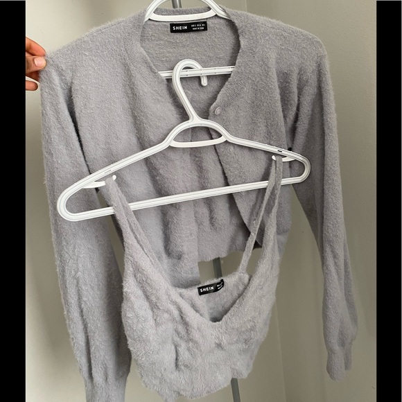 Comfy two piece Grey set - Picture 3 of 3